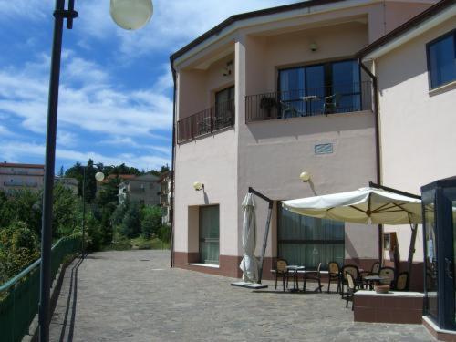 Hotel Ambasciatori Calitri Exteriör bild